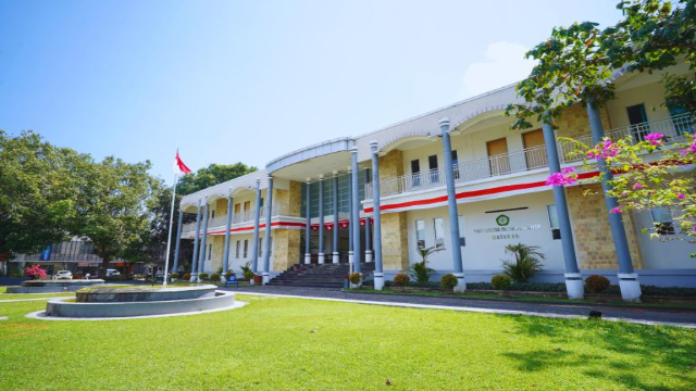 UNIZAR Mataram: Kampus Islami Berdaya Saing di Jantung Nusa Tenggara Barat